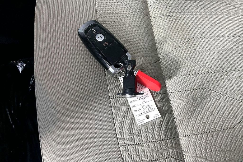 Used 2018 Ford EcoSport SE w/ SE Convenience Package FWD image 10