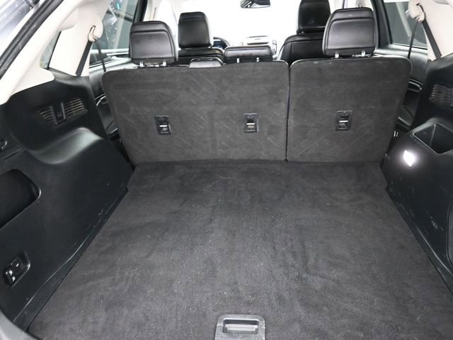 Used 2020 Ford Edge Titanium image 25