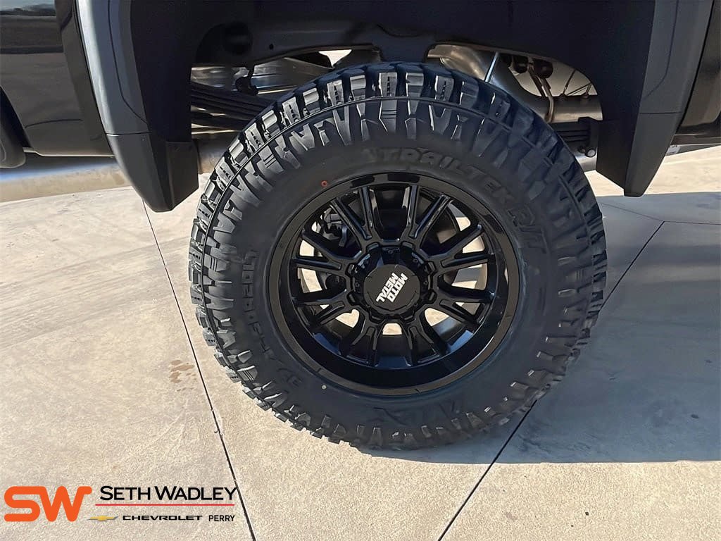 New 2025 GMC Sierra 2500 Denali w/ Denali Reserve Package AWD/4WD image 9