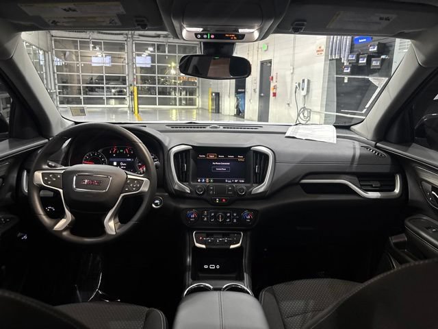 Used 2024 GMC Terrain SLE w/ Driver Convenience Package AWD/4WD image 39
