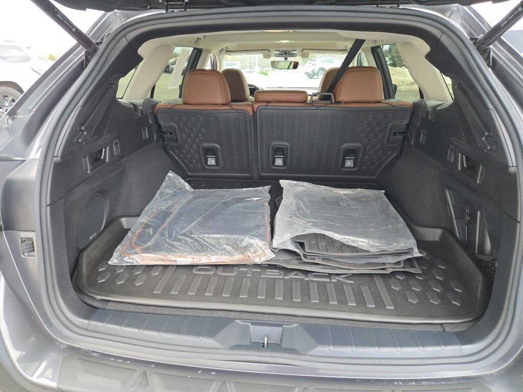 Certified 2021 Subaru Outback Touring XT image 16