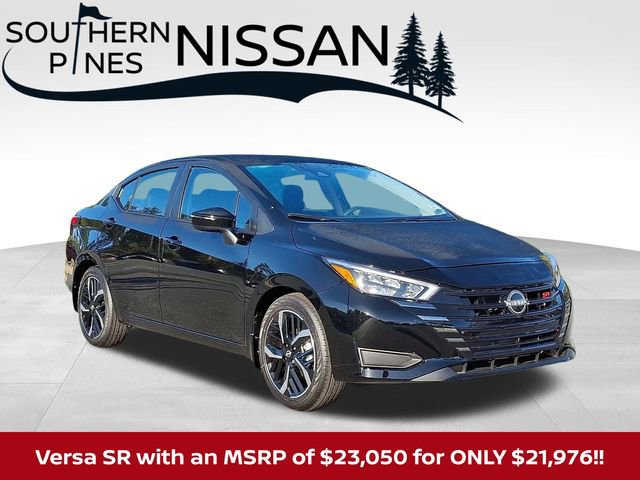 New 2025 Nissan Versa SR w/ Trunk Package