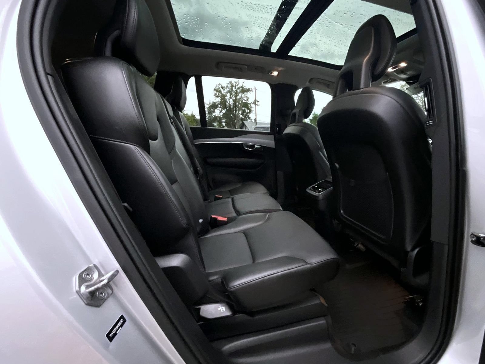 Used 2021 Volvo XC90 T5 Momentum w/ Advanced Package AWD/4WD image 21
