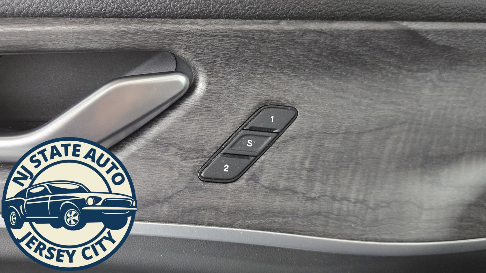 Used 2022 Jeep Grand Cherokee Limited 4xe image 21