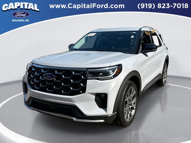 Certified 2025 Ford Explorer Platinum w/ Ultimate Package AWD/4WD image 1