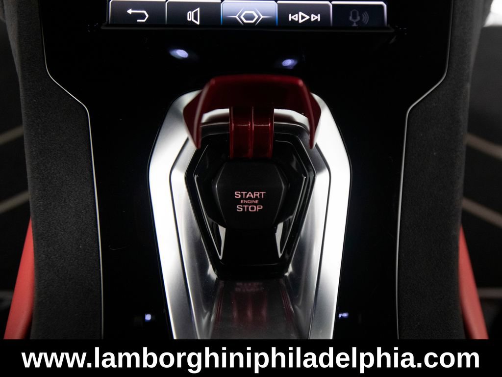 Used 2023 Lamborghini Huracan Tecnica RWD image 30