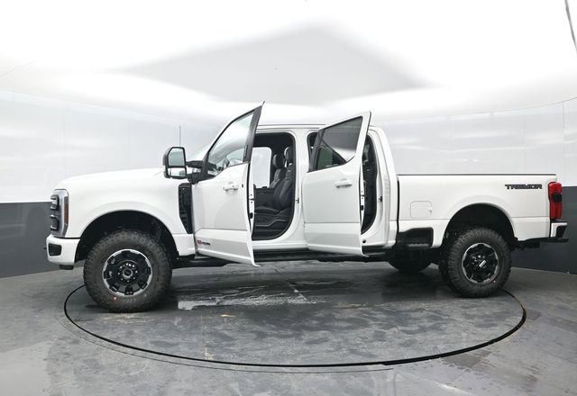 New 2026 Ford F250 Platinum w/ Tremor Off-Road Package image 48