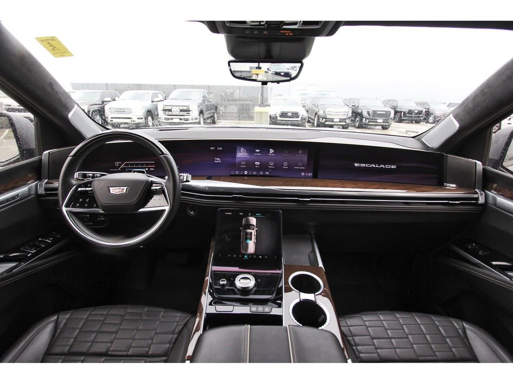 Certified 2025 Cadillac Escalade Sport Platinum image 9