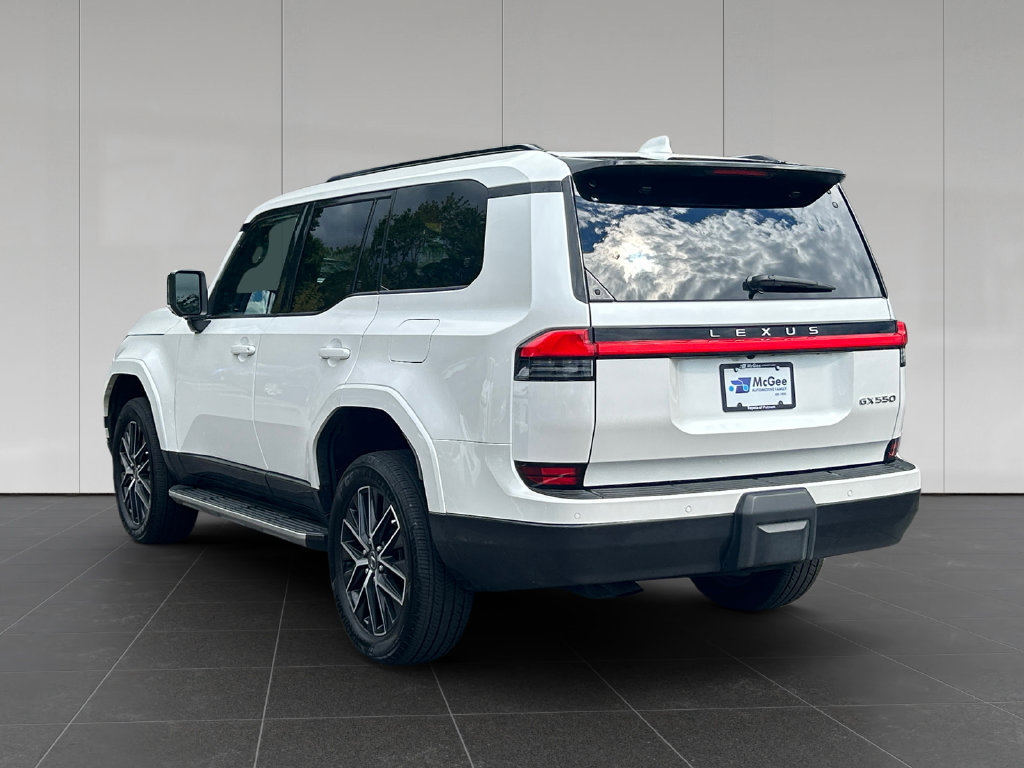 Used 2024 Lexus GX 550 w/ Accessory Package (Z1) AWD/4WD image 3
