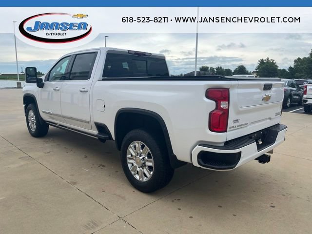 Used 2024 Chevrolet Silverado 2500 High Country w/ High Country Premium Package AWD/4WD image 4