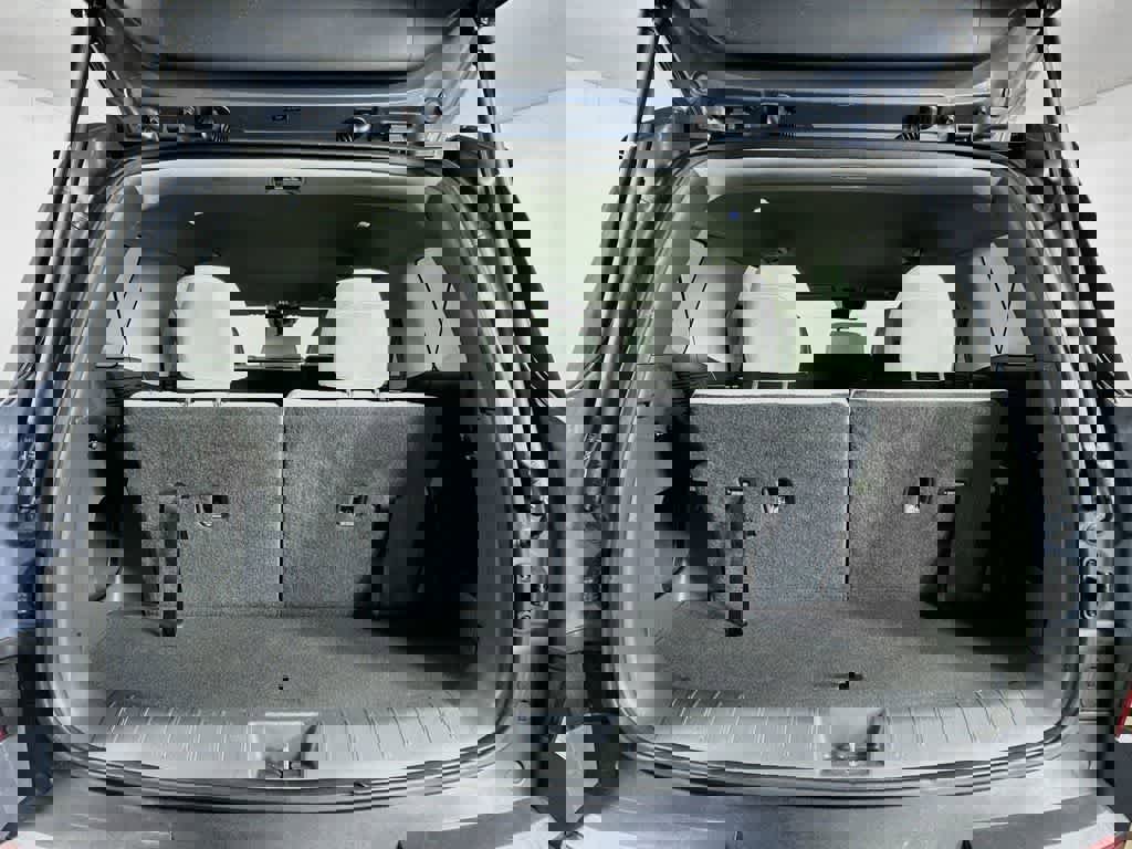 Used 2024 Hyundai Santa Fe SE FWD image 19