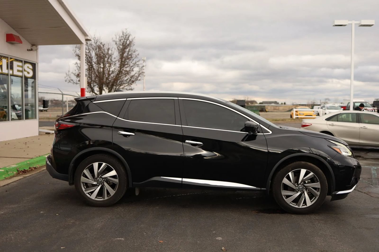 Used 2019 Nissan Murano SL w/ Cargo Package FWD image 4