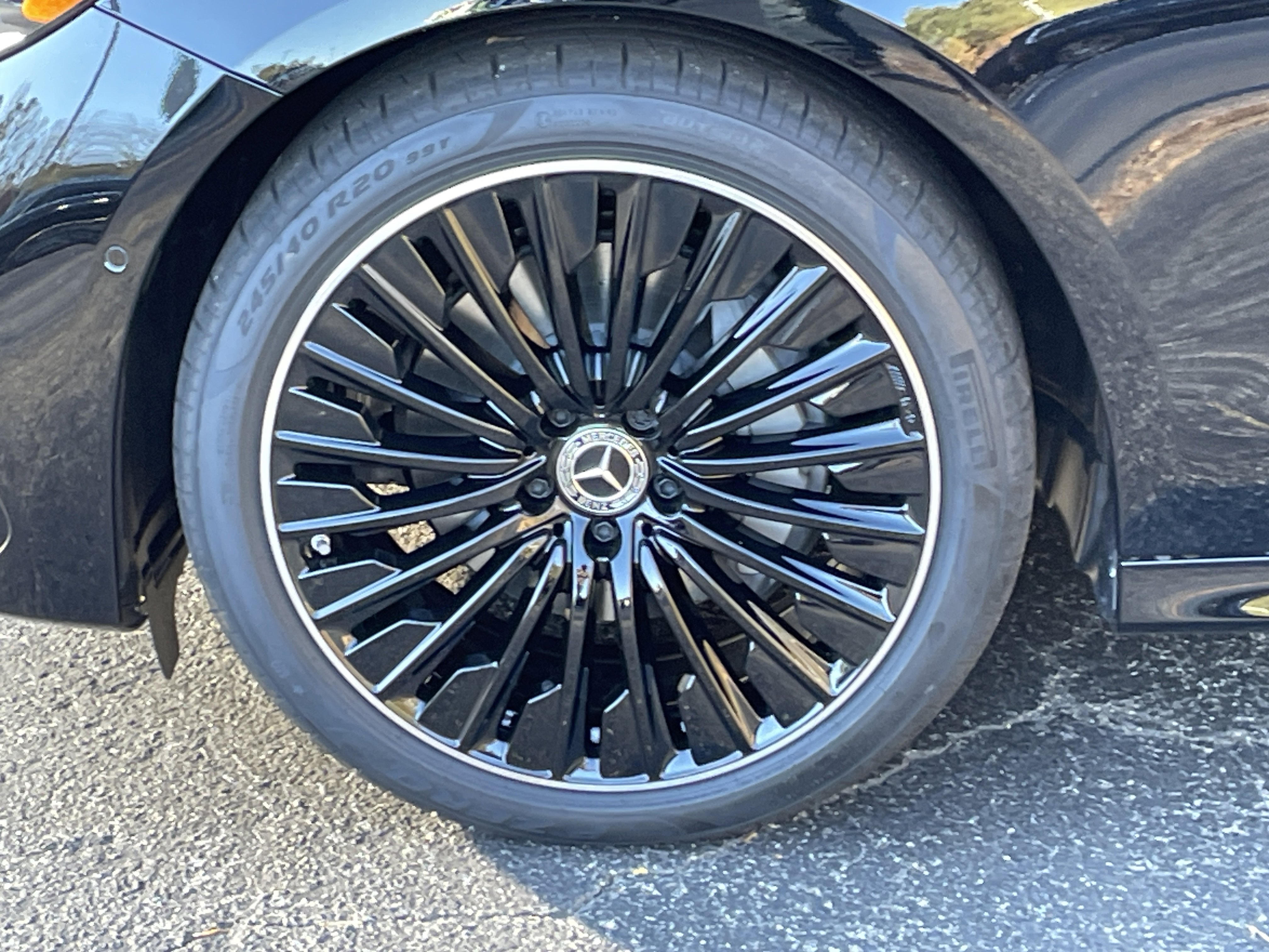 New 2026 Mercedes-Benz E 350 4MATIC Sedan image 16