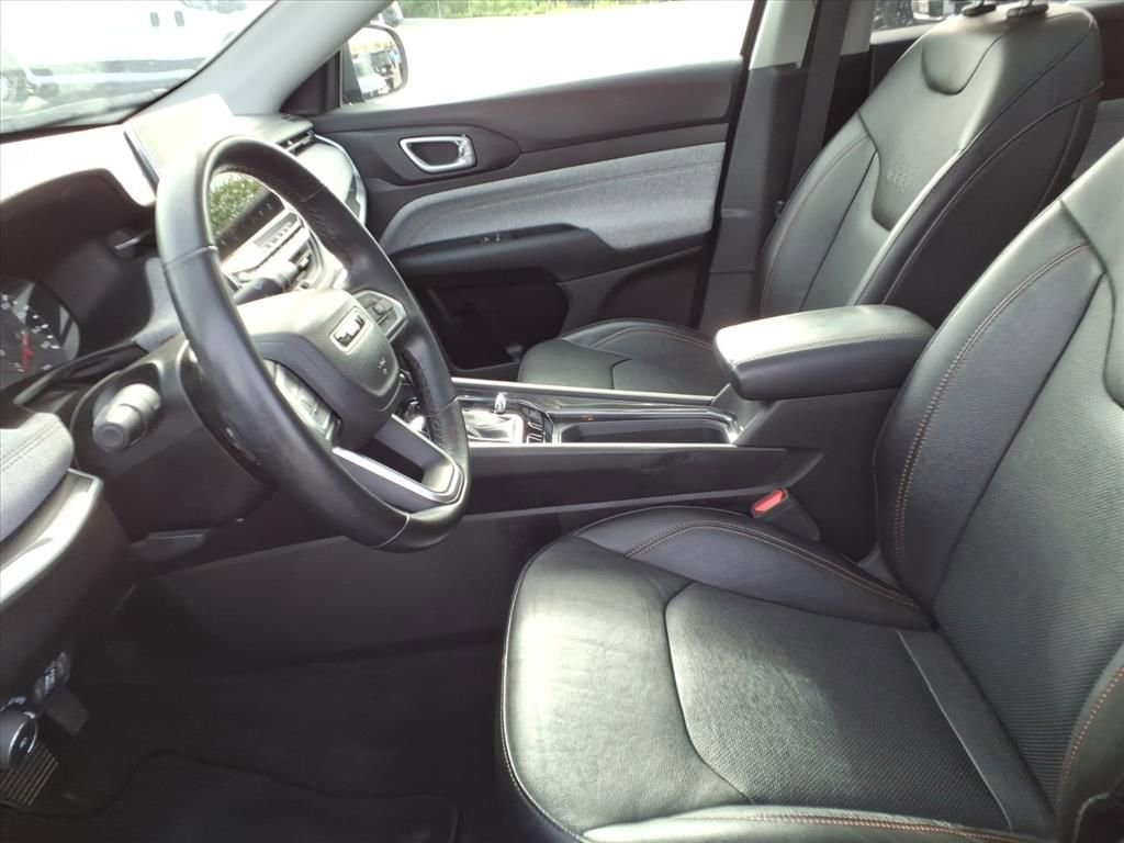 Certified 2022 Jeep Compass Latitude w/ Sun and Sound Group AWD/4WD image 9