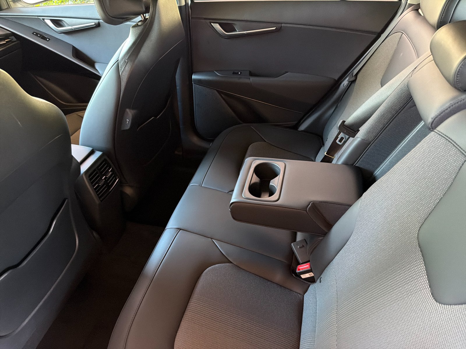 New 2026 Kia Niro EX FWD image 12