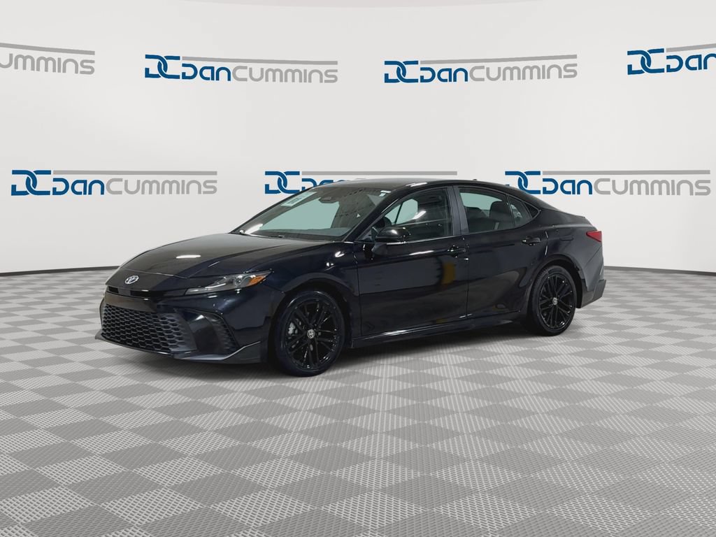 Used 2025 Toyota Camry Hybrid FWD image 4