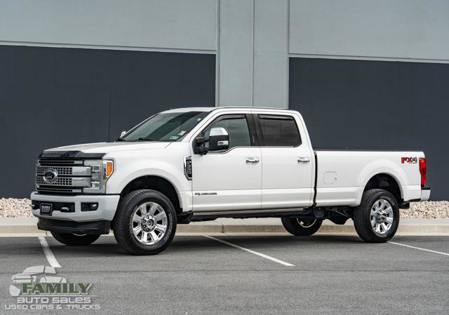 Used 2018 Ford F350 Platinum w/ Platinum Ultimate Package image 2