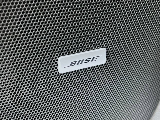 Used 2023 Chevrolet Traverse RS image 32