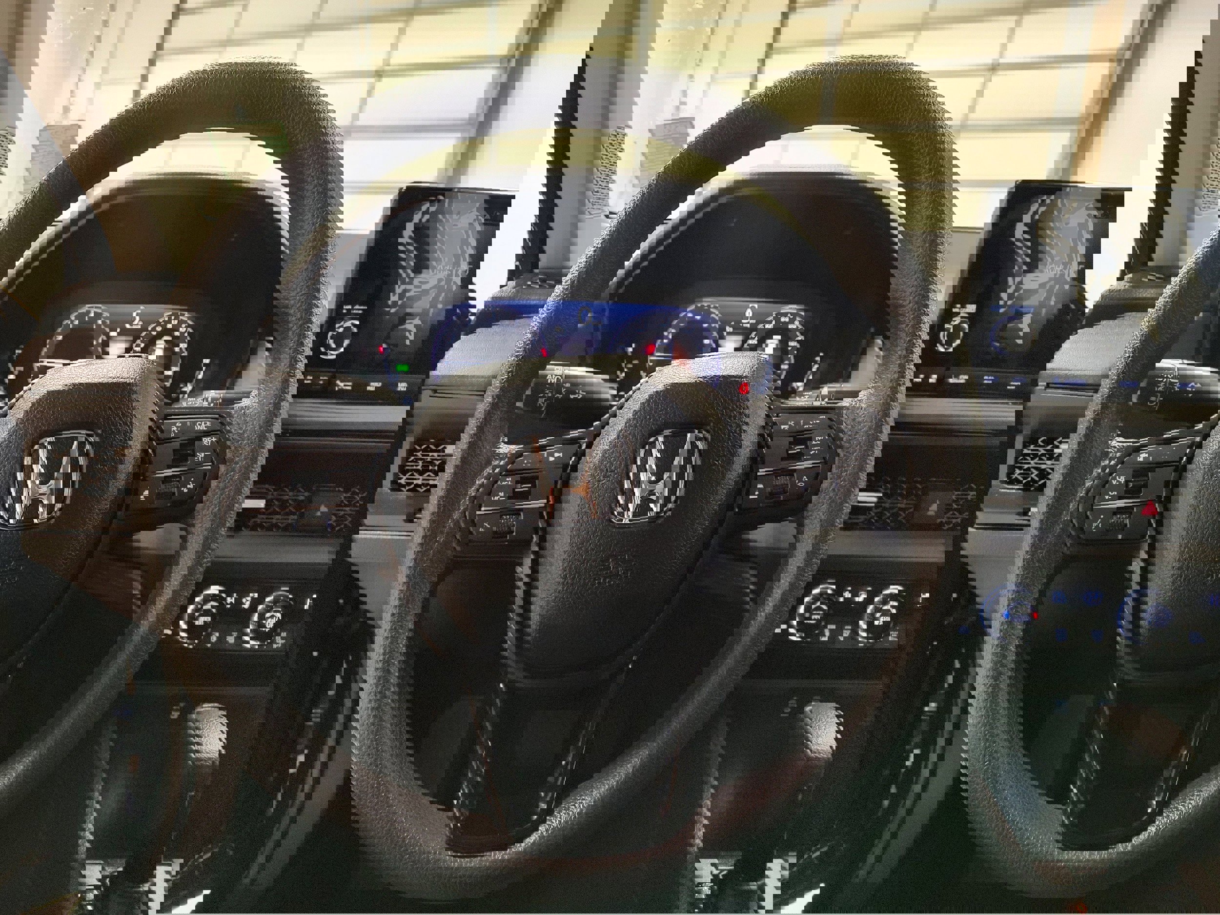 Used 2025 Honda Accord SE image 4