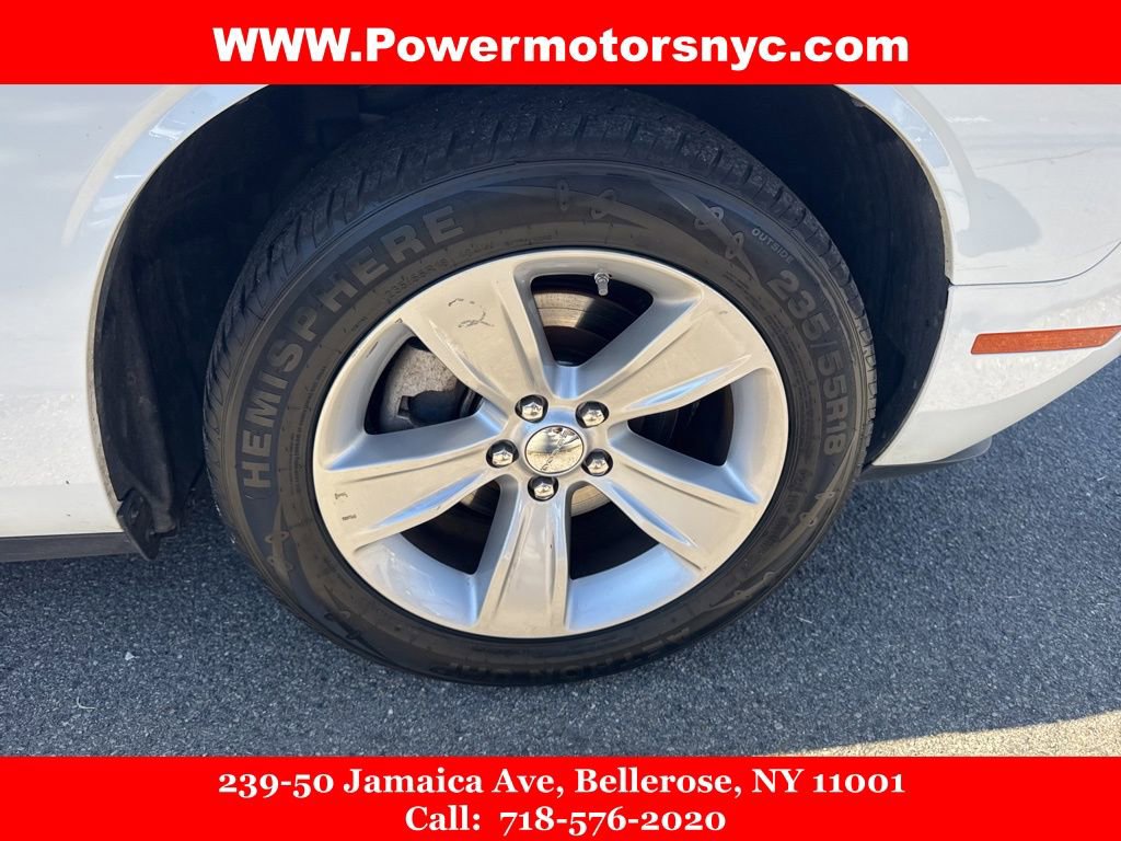 Used 2023 Dodge Challenger SXT image 10