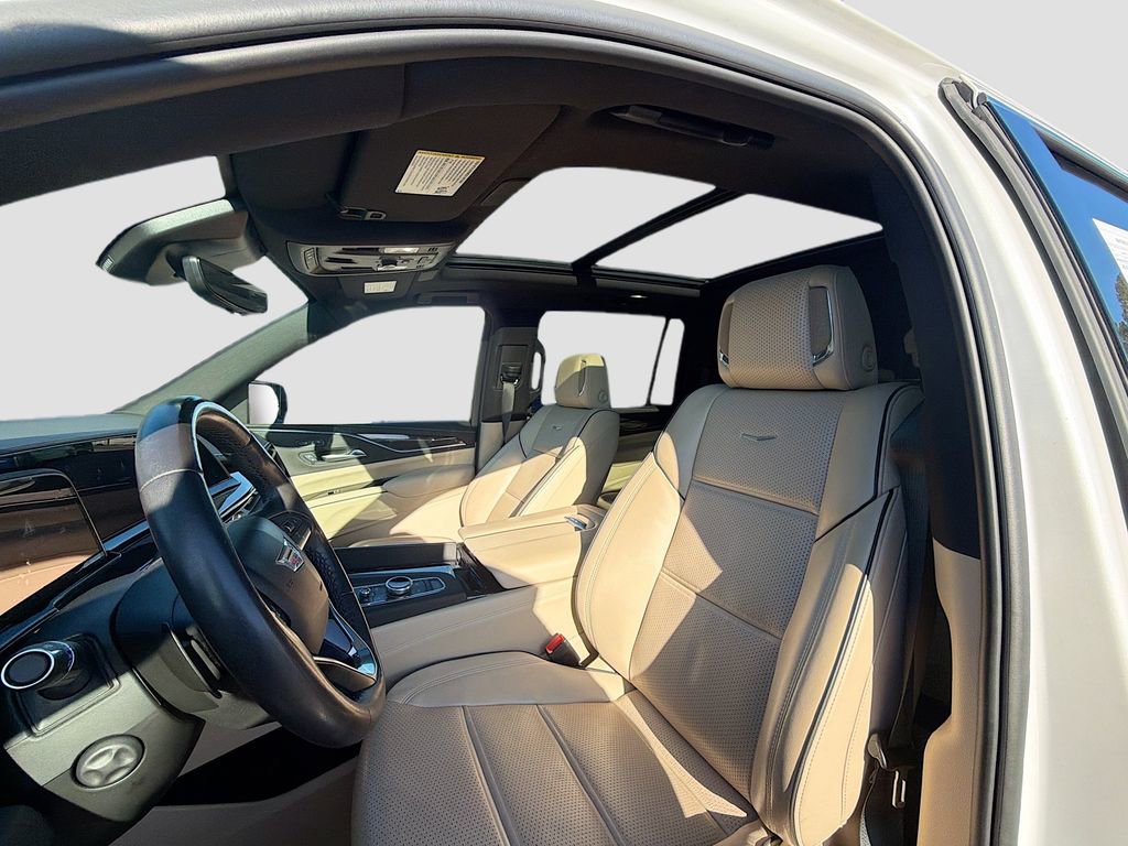 Used 2022 Cadillac Escalade ESV Premium Luxury image 22