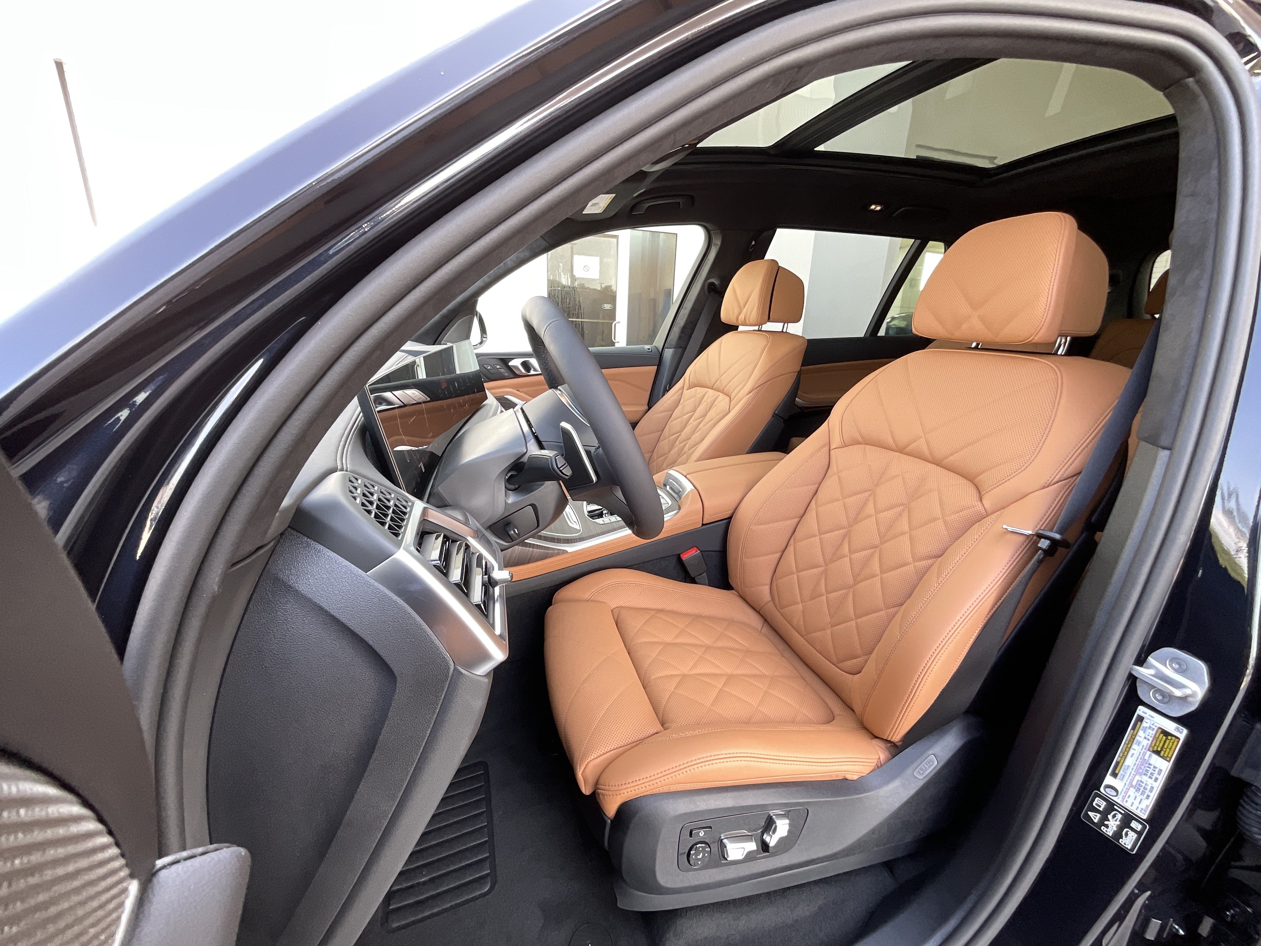New 2027 BMW X7 xDrive40i w/ Executive Package AWD/4WD image 11