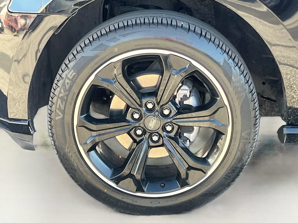 Used 2022 Ford Expedition Limited image 34