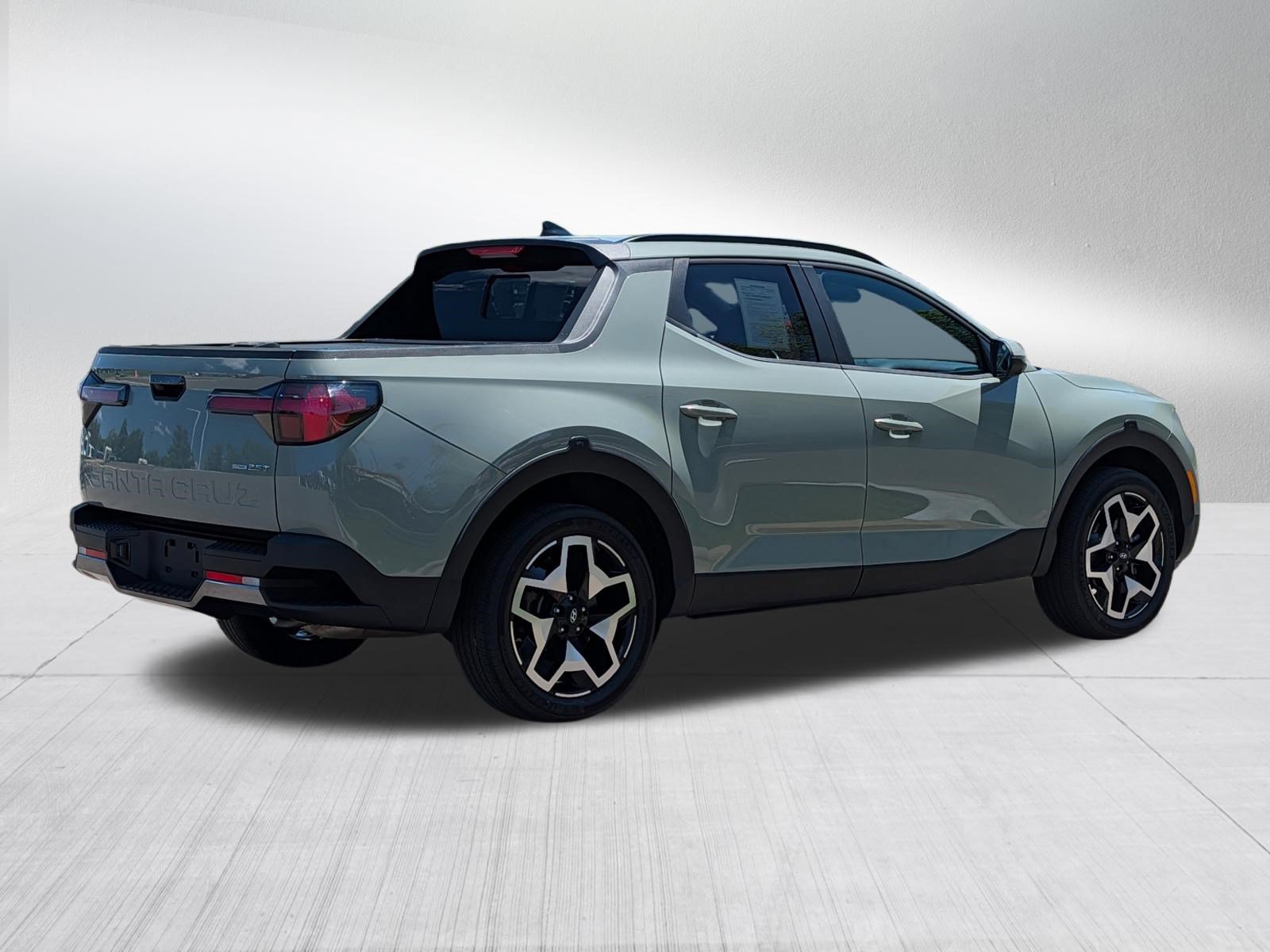 Used 2022 Hyundai Santa Cruz Limited AWD/4WD image 7