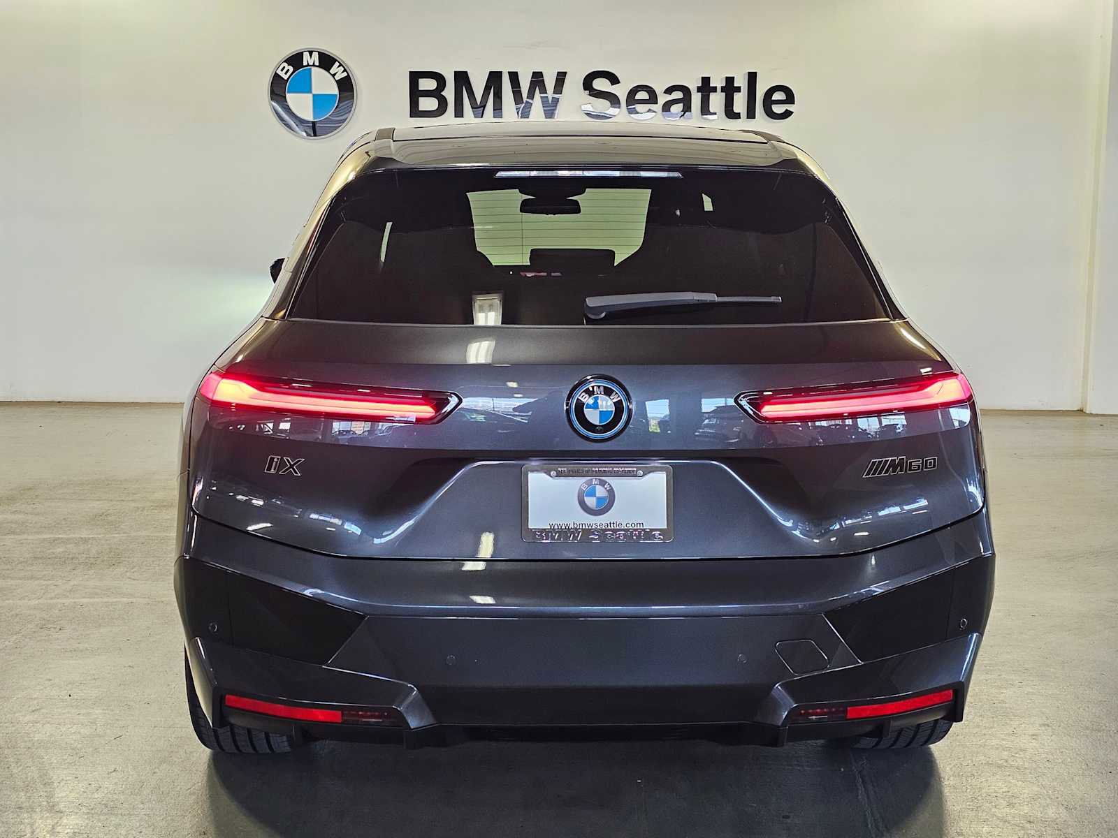Certified 2023 BMW iX M60 w/ Executive Package AWD/4WD image 5