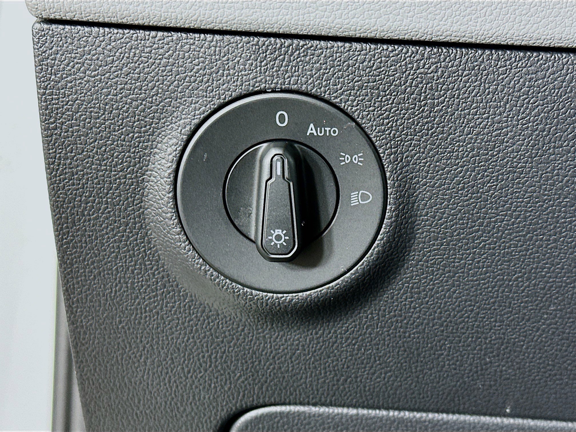 Used 2022 Volkswagen Taos S w/ IQ Drive S Package image 17