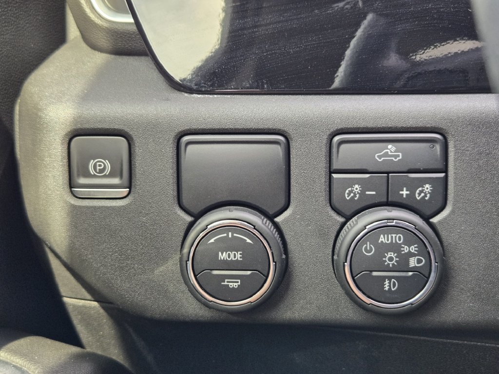 Used 2023 Chevrolet Silverado 1500 RST RWD image 24