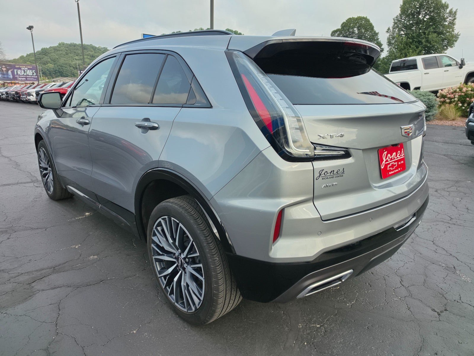 Used 2024 Cadillac XT4 Sport AWD/4WD image 3