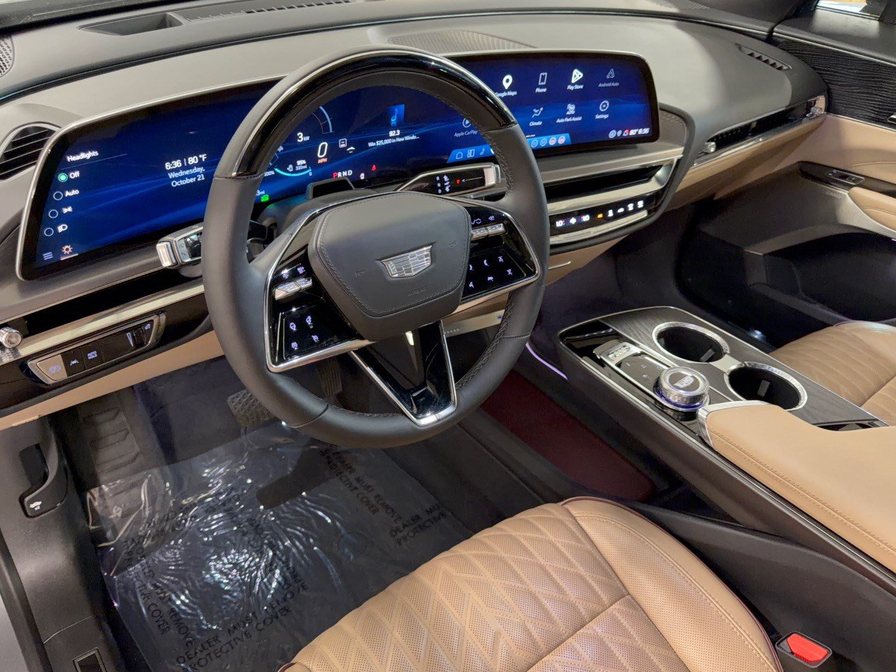Used 2024 Cadillac Lyriq Sport w/ Nappa Leather Package AWD/4WD image 4