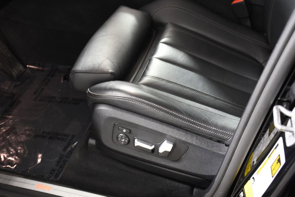 Used 2021 BMW X5 xDrive40i w/ Premium Package image 16