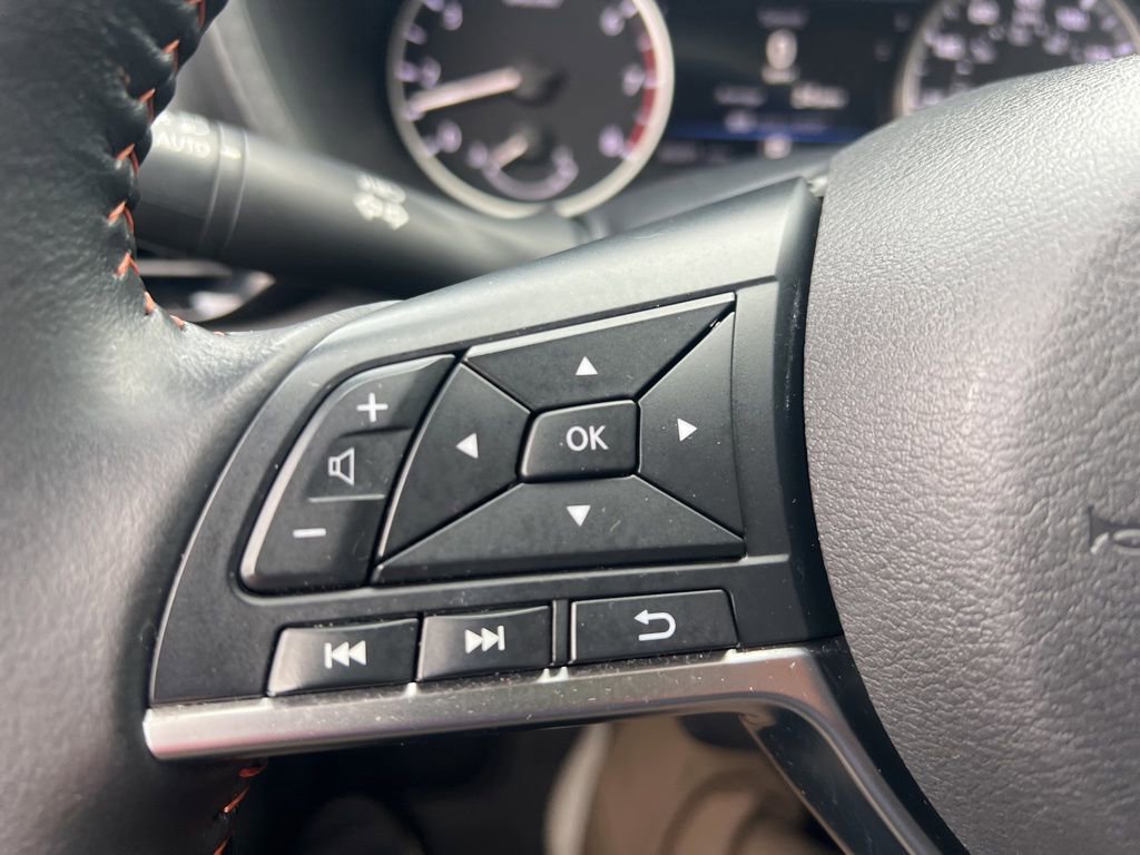 Certified 2024 Nissan Sentra SR FWD image 55