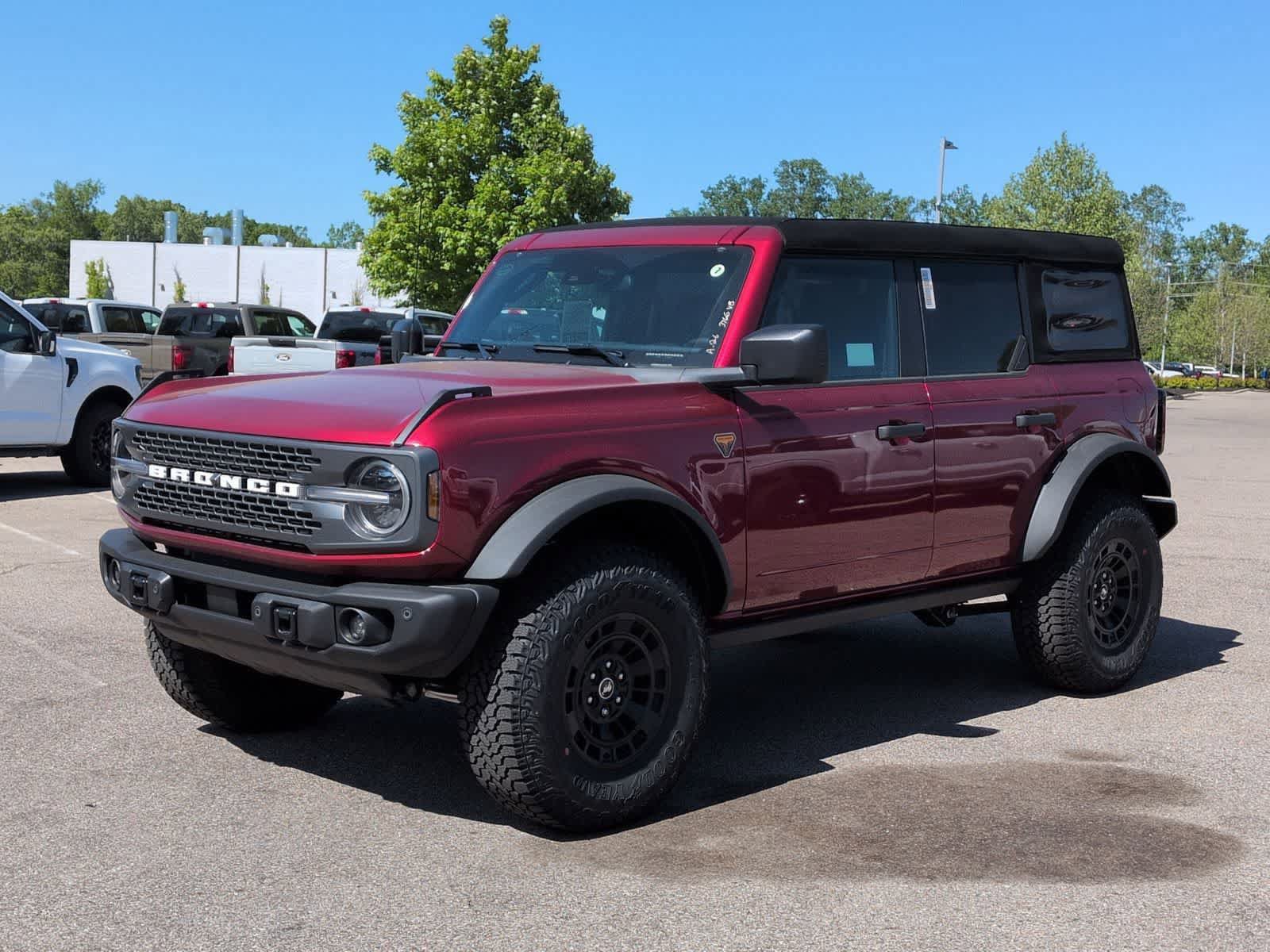 New 2026 Ford Bronco Badlands AWD/4WD image 4