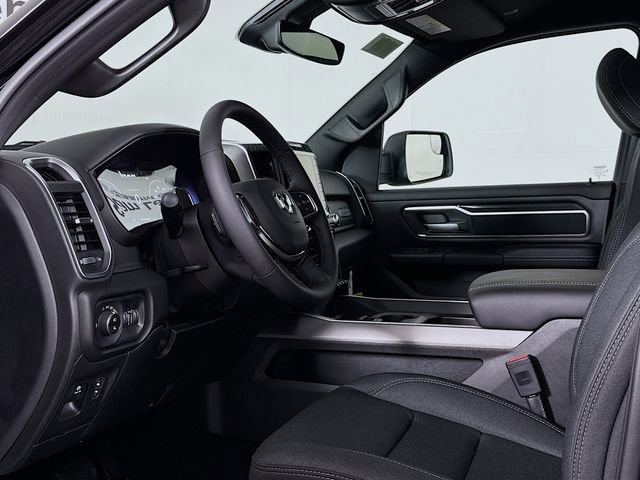 New 2026 RAM 1500 4x4 Crew Cab image 9