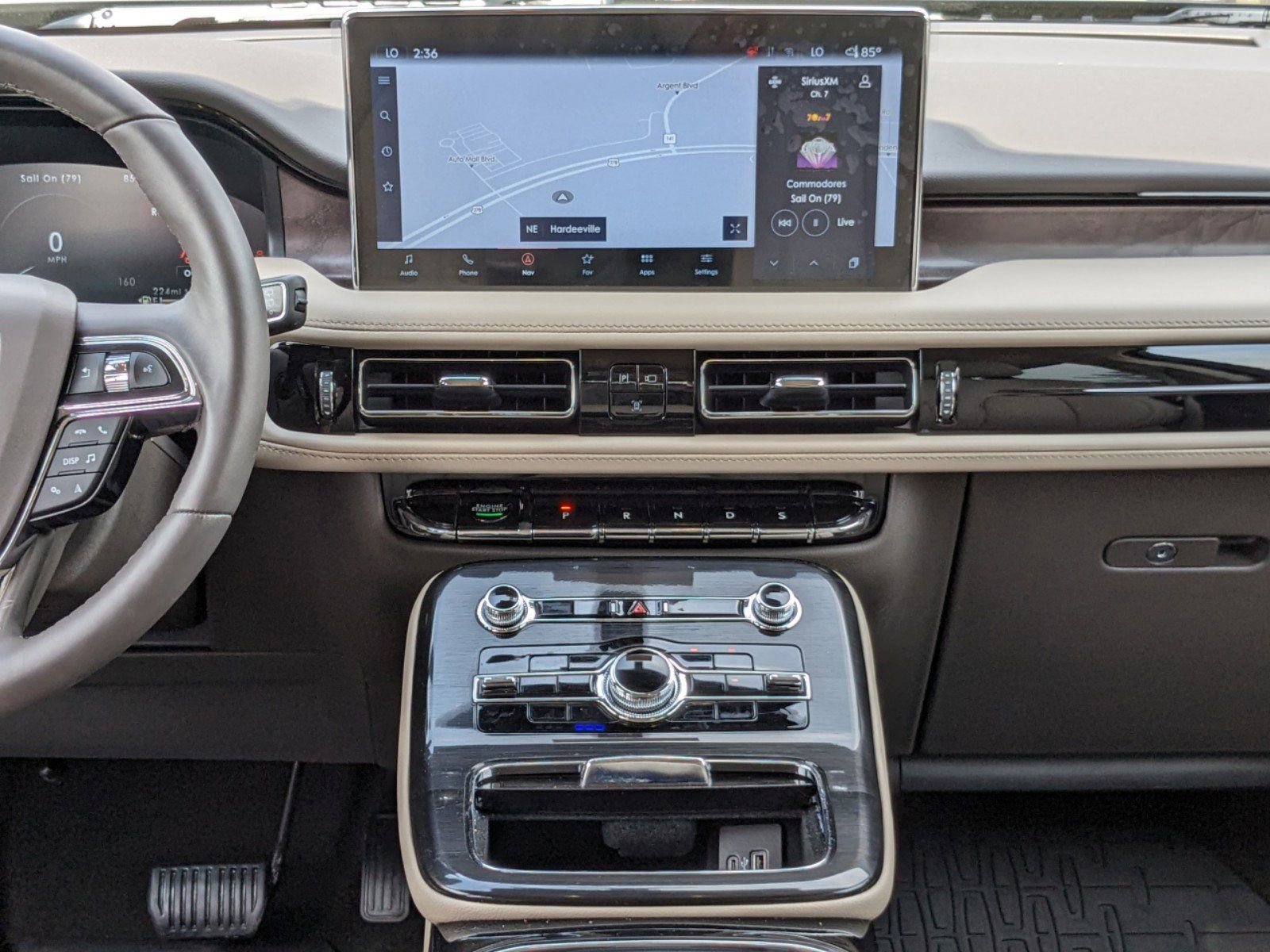 Certified 2023 Lincoln Nautilus Reserve w/ Equipment Group 201A image 20