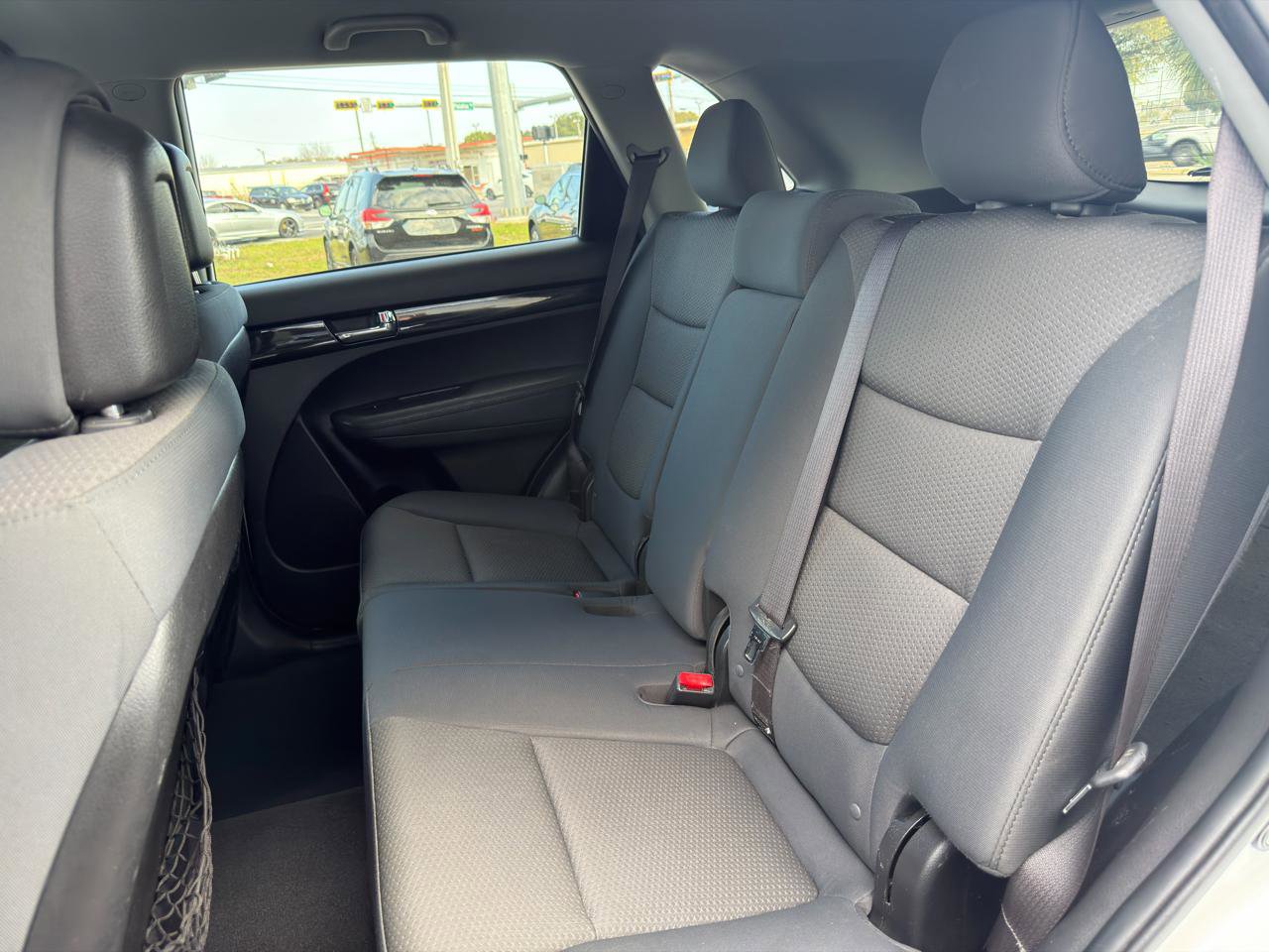 Used 2013 Kia Sorento LX w/ Convenience Pkg image 23