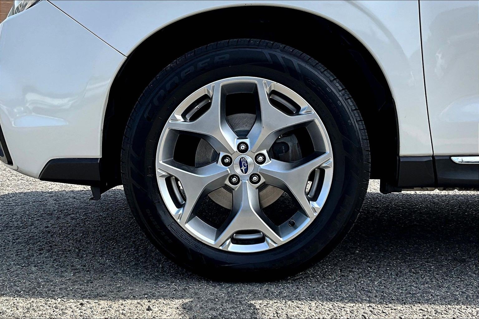 Used 2018 Subaru Forester 2.5i Touring AWD/4WD image 8