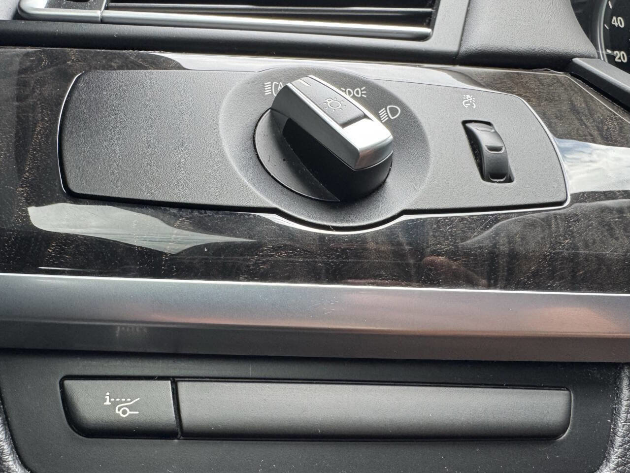Used 2013 BMW 750Li RWD image 18