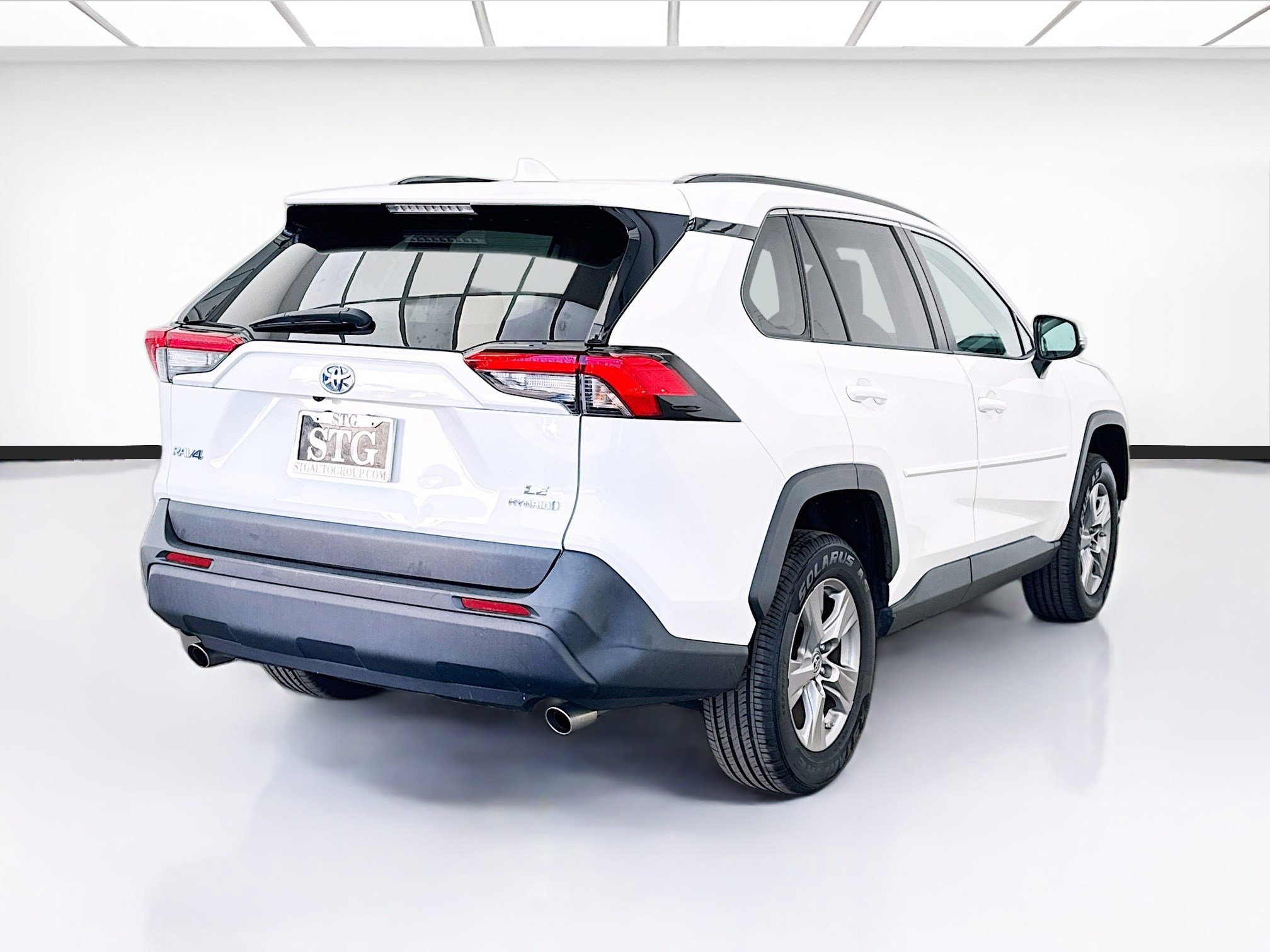 Used 2023 Toyota RAV4 LE image 4