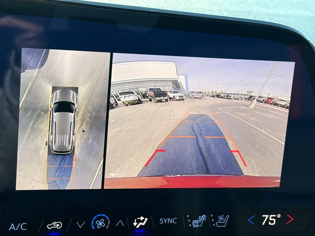 Certified 2024 Chevrolet Traverse RS w/ LPO, Floor Liner Package image 19