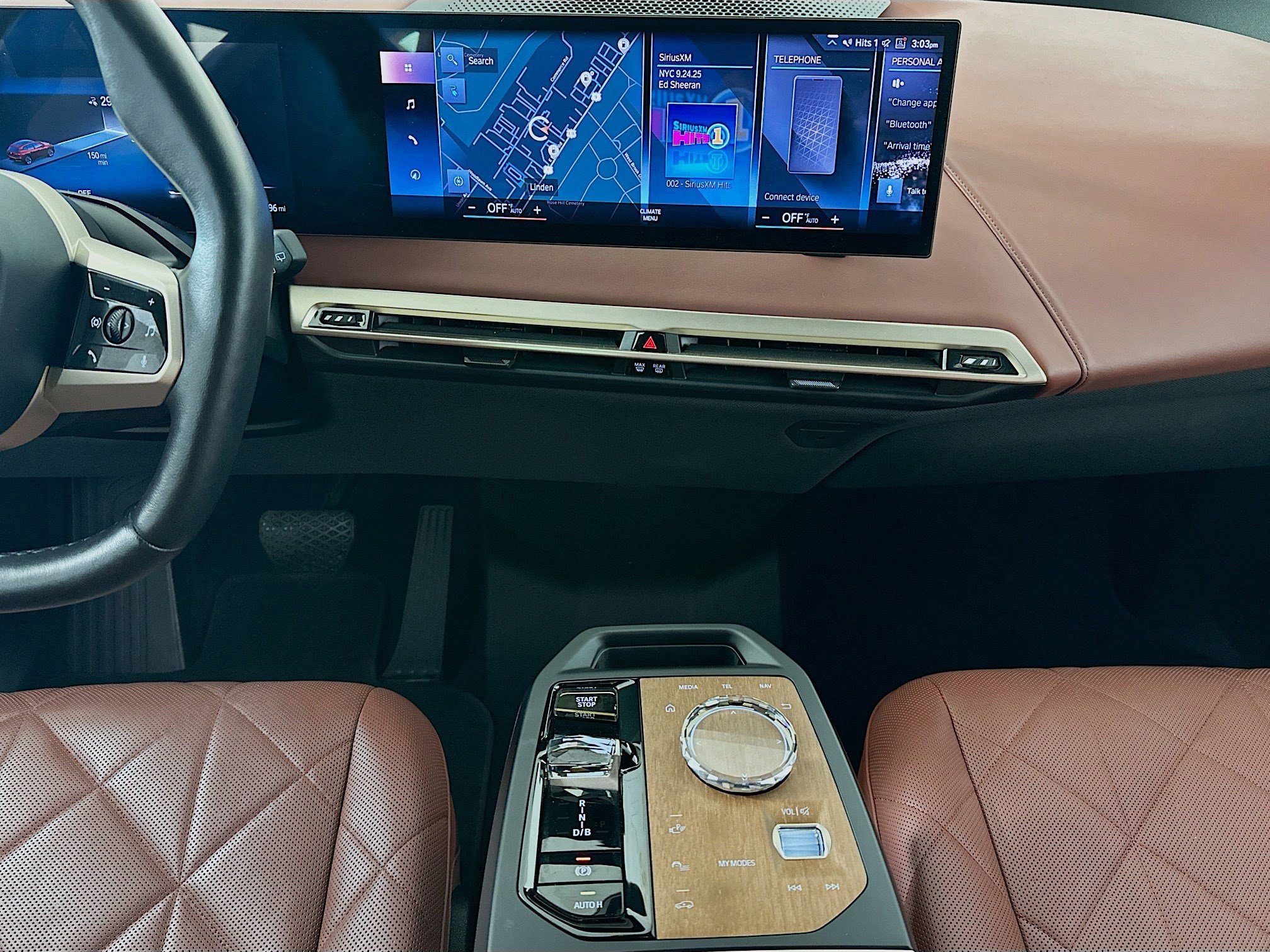 Used 2023 BMW iX xDrive50 w/ Ultimate Package 2 image 11