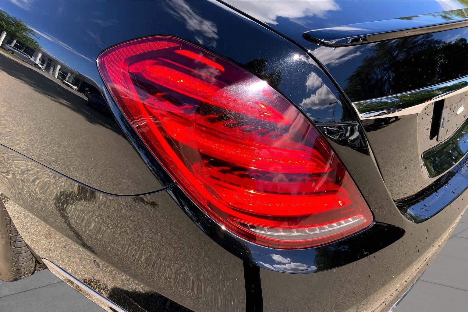 Used 2019 Mercedes-Benz S 560 4MATIC Sedan image 28