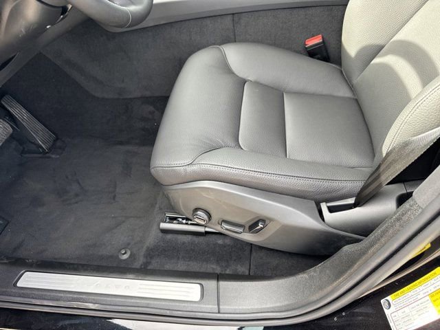 New 2025 Volvo XC60 B5 Plus w/ Climate Package PRO image 15