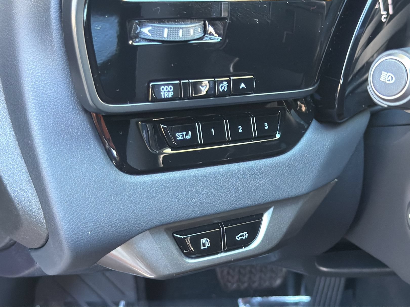 Used 2023 Lexus RX 350 FWD w/ Accessory Package image 20