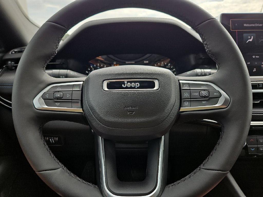 New 2027 Jeep Compass Latitude AWD/4WD image 30