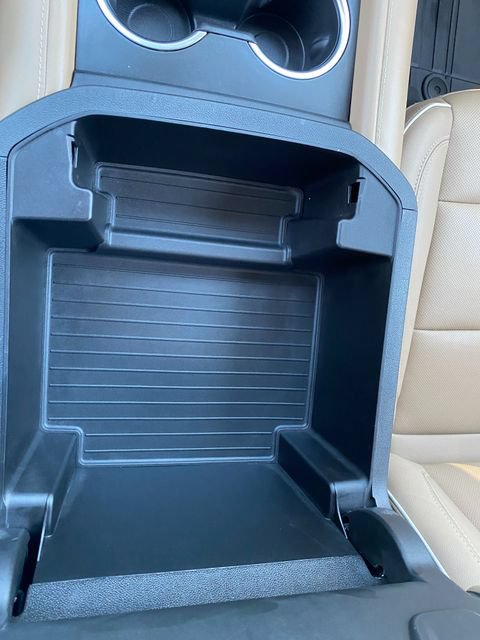 Used 2024 Chevrolet Suburban Premier AWD/4WD image 26