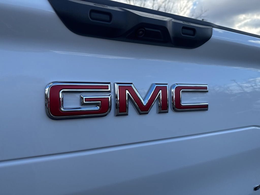New 2026 GMC Sierra EV Elevation w/ LPO, Elevation Dark Package AWD/4WD image 55